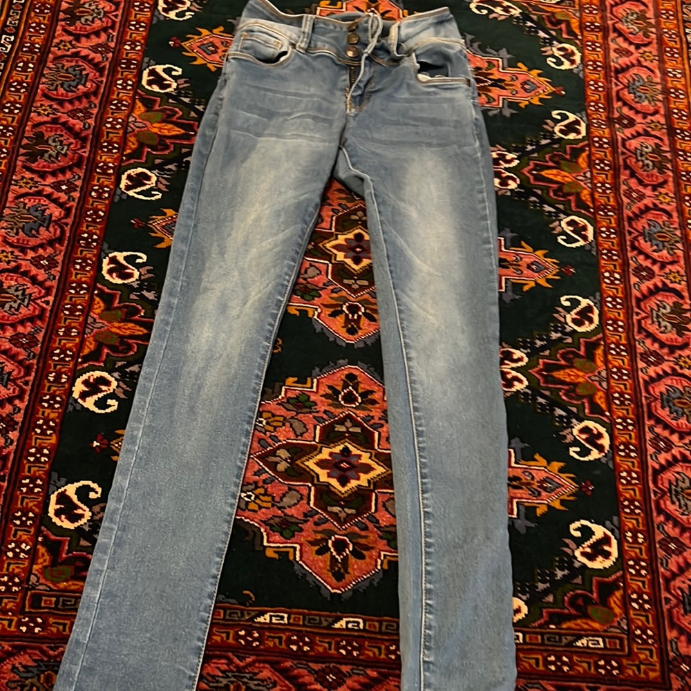 Light used skinny jeans